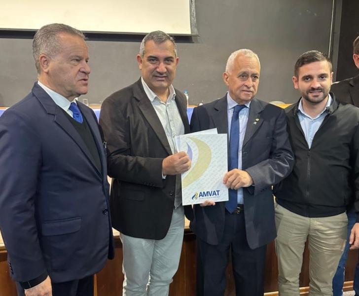 Amvat e Amat buscam orientações para execução do Reconstrói RS