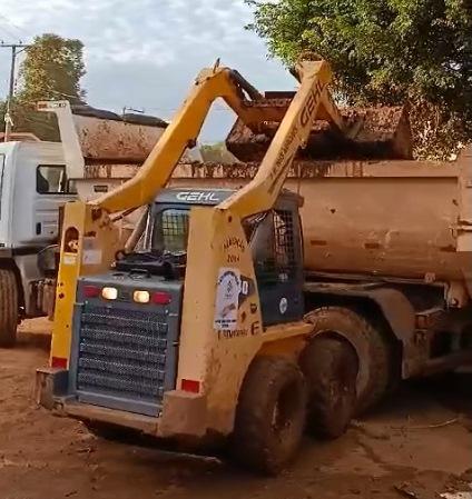 Em Cruzeiro do Sul, ações focam na limpeza dos locais atingidos pela enchente